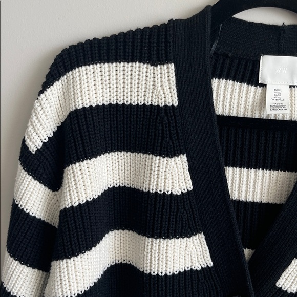 H&M Striped Black & Cream Knit Cardigan; Cotton Blend - Picture 5 of 10